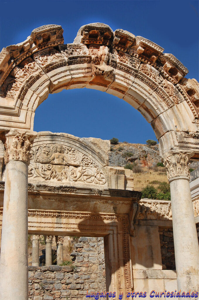 Templo de Adriano Efeso