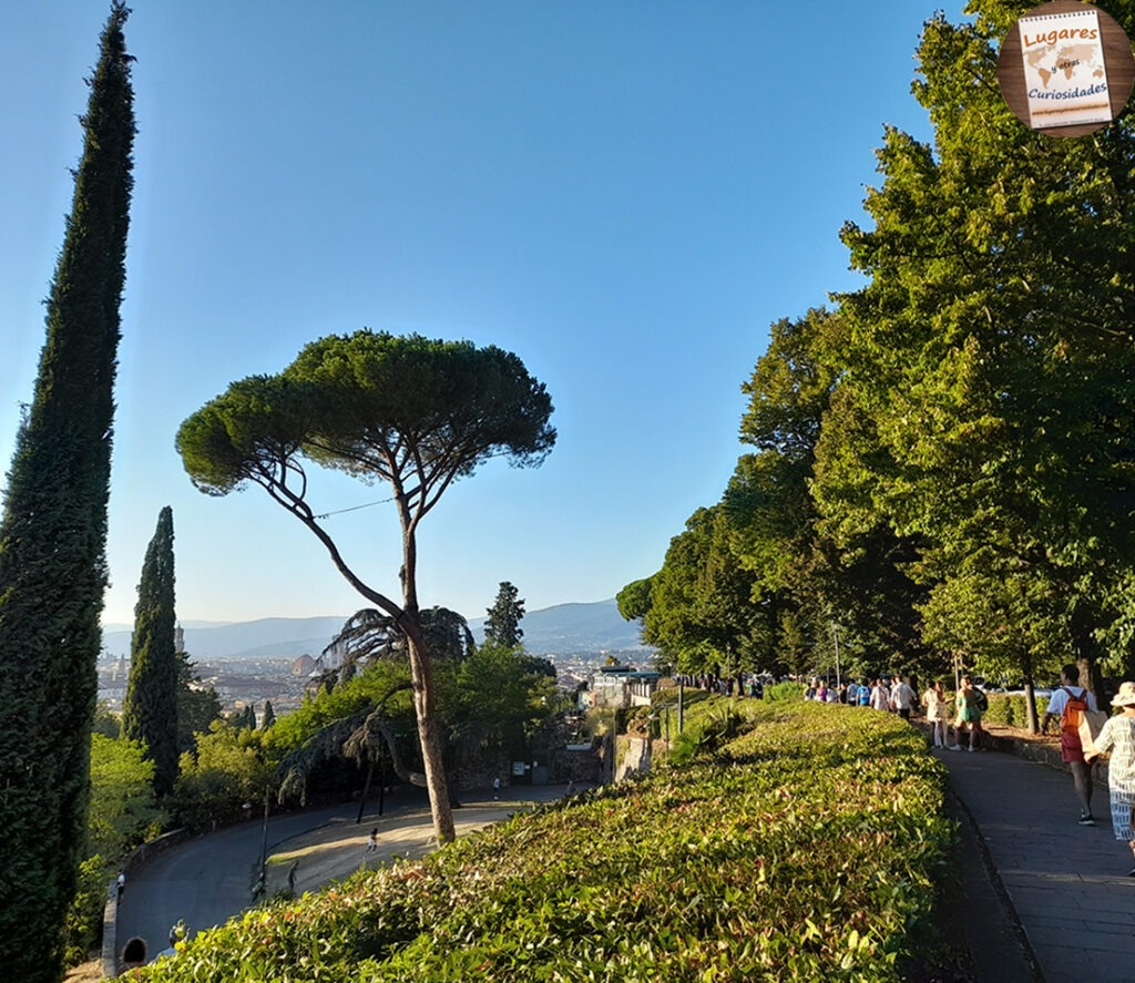 Parque y mirador Piazzale Michelangelo Florencia
