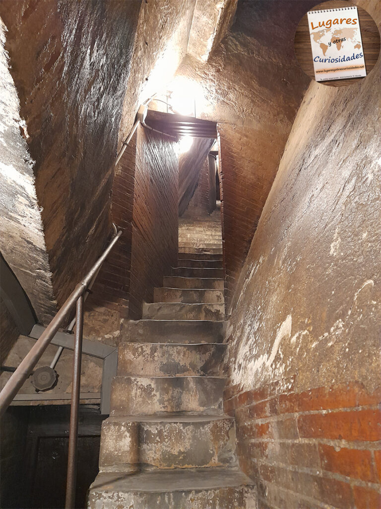 Cúpula de Brunelleschi, Florencia, escalera de subida