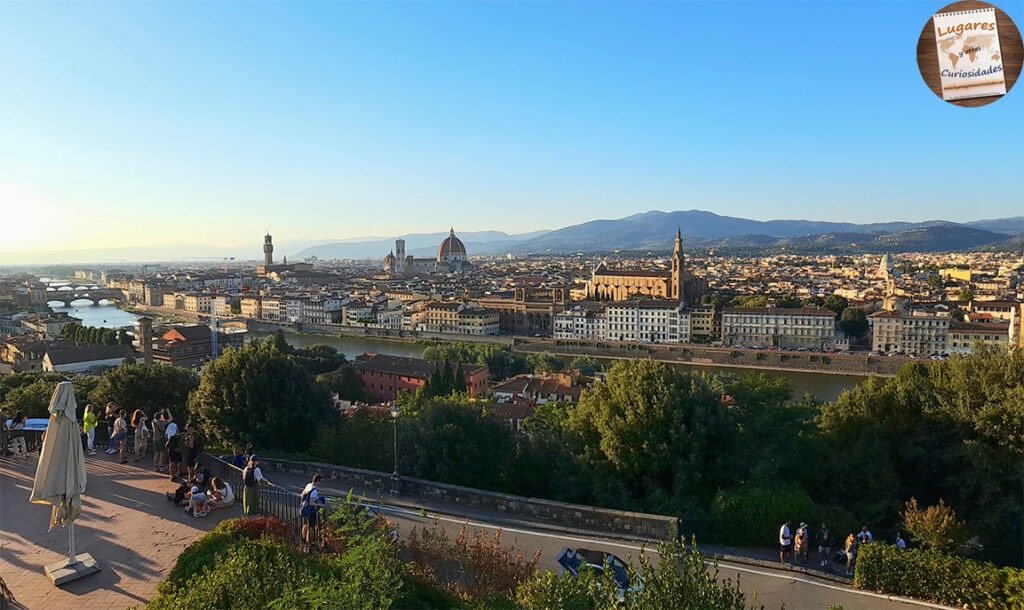 Parque y mirador Piazzale Michelangelo Florencia