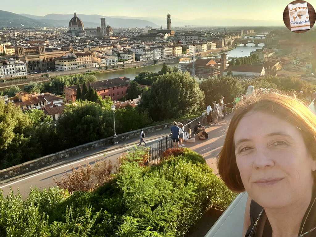 Parque y mirador Piazzale Michelangelo Florencia