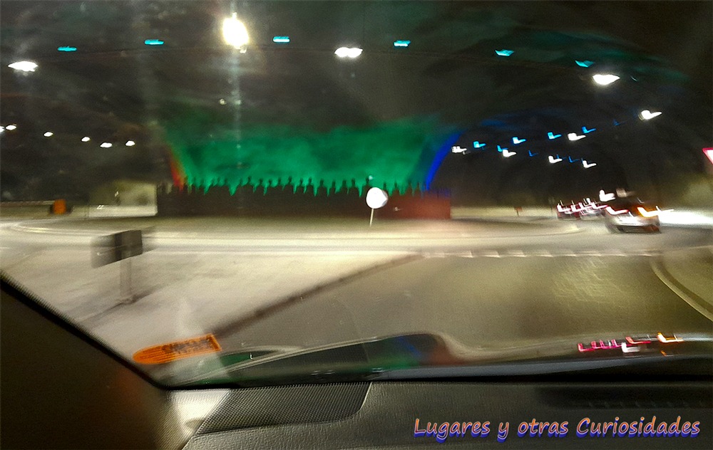 túnel submarino Eysturoyartunnilin  islas Feroe