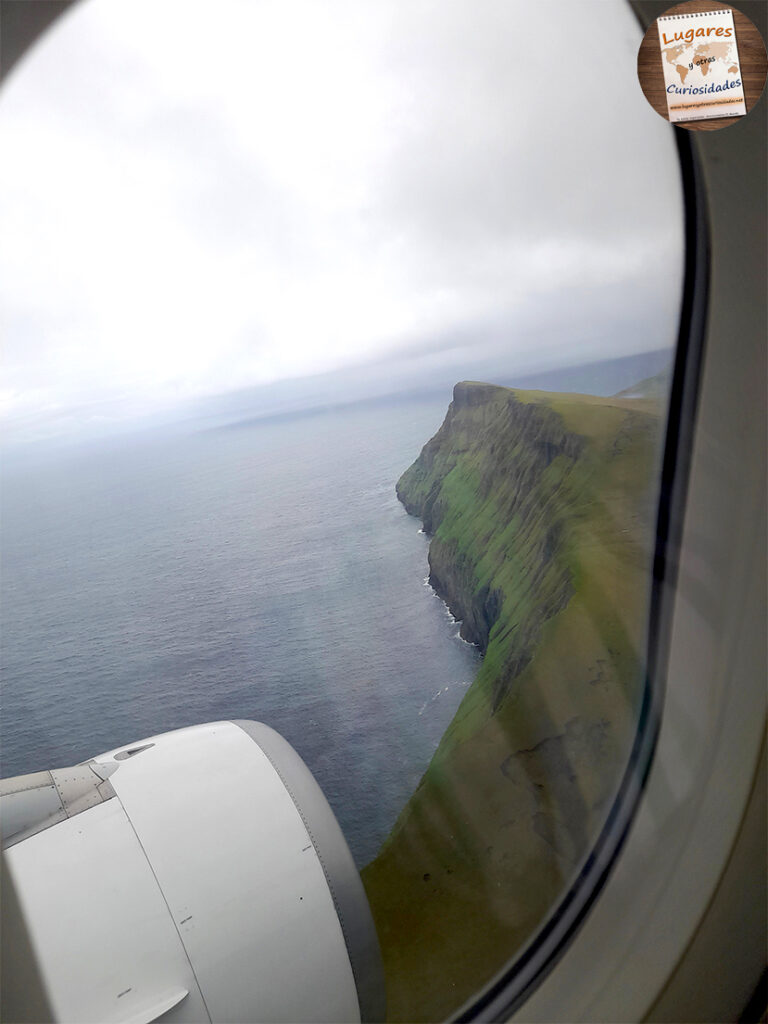 Ateriznado en Vágar, islas Feroe