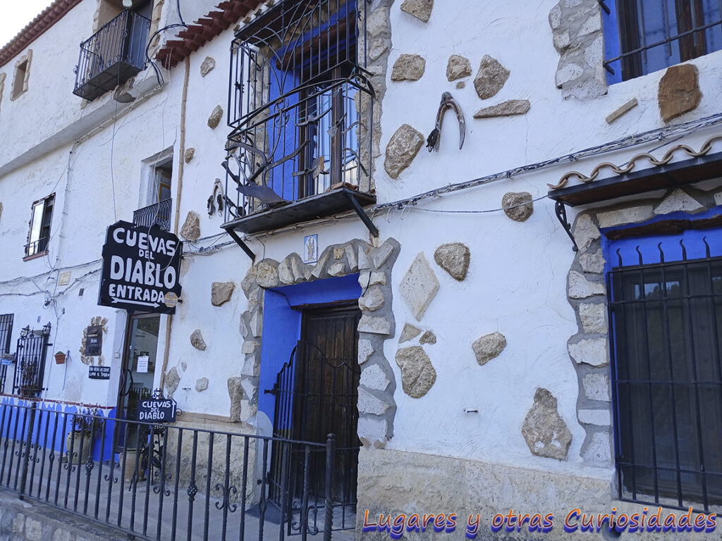 cuevas del diablo alcalá del júcar