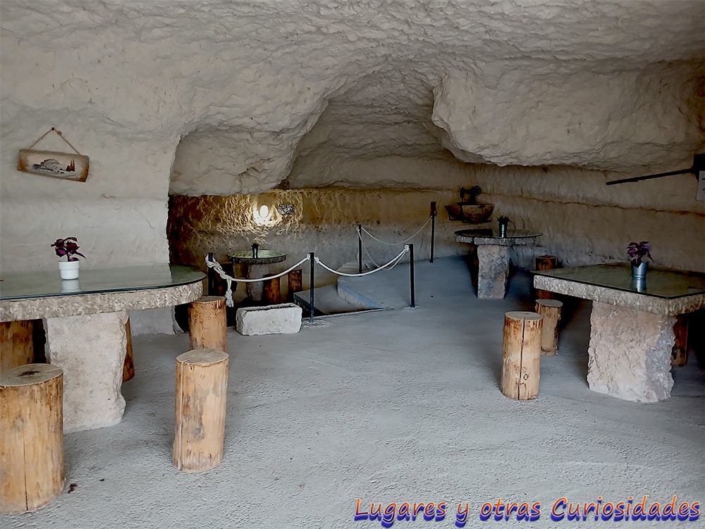 cuevas del diablo alcalá del júcar