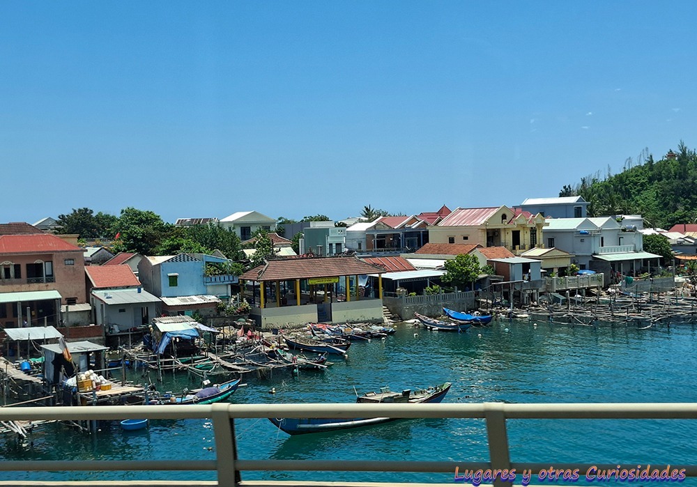 Pueblo Lang Co y laguna Lap An, Vietnam