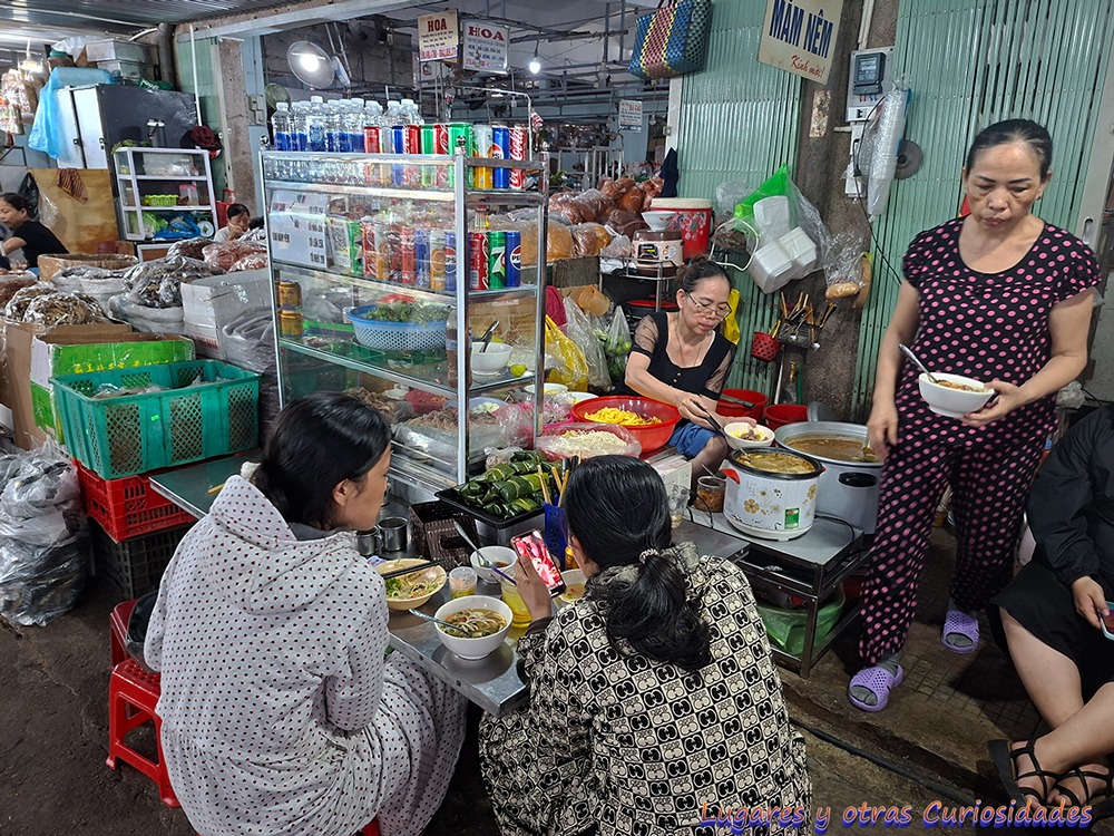 mercado Dong Ba Hué Vietnam
