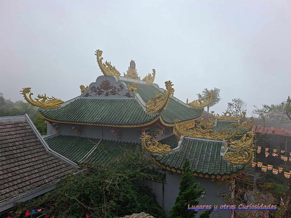 Pagoda pueblo francés Puente de las manos Vietnam